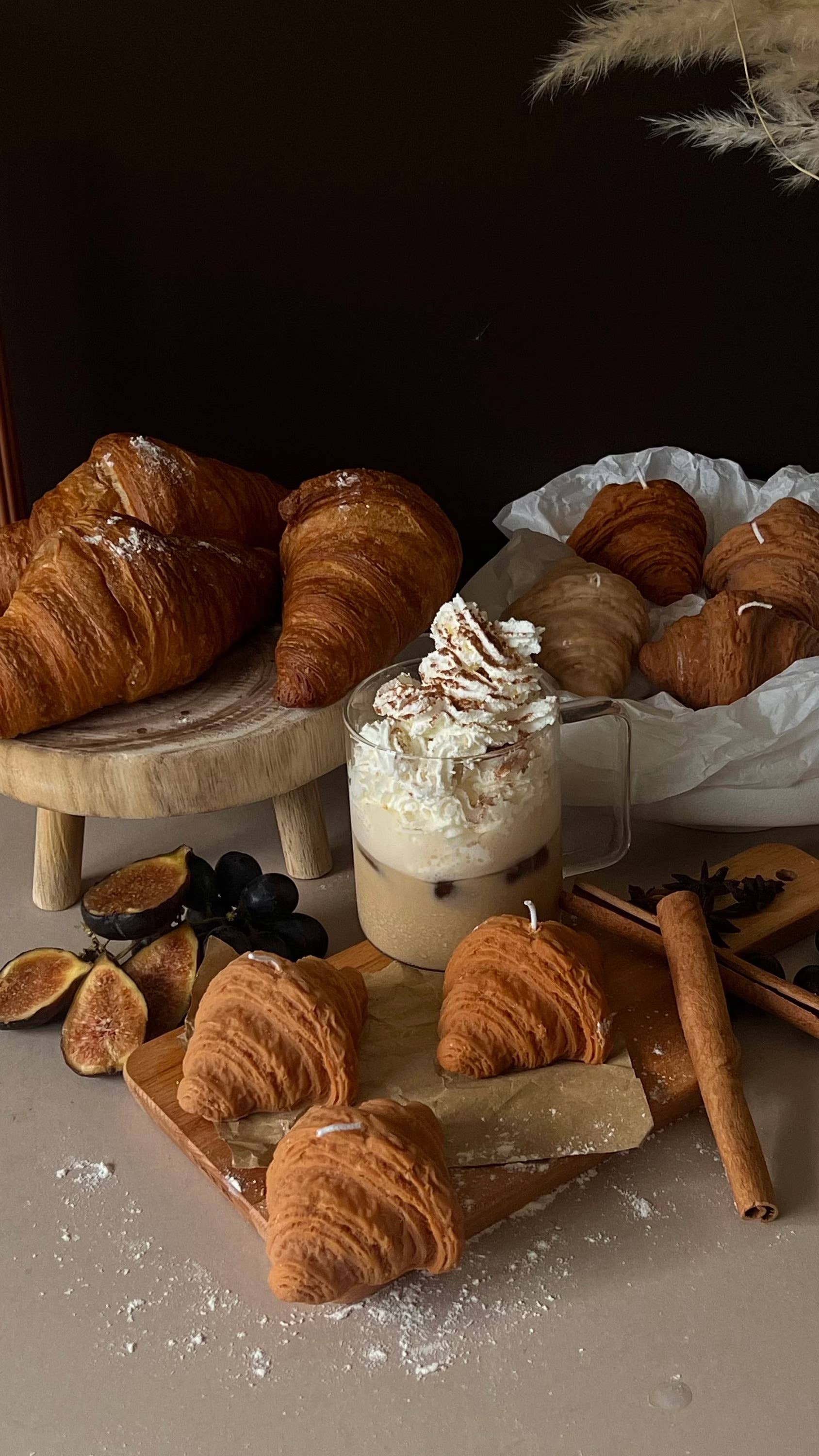 Scented Soy Wax Croissant Candle | Cinnamon Vanilla