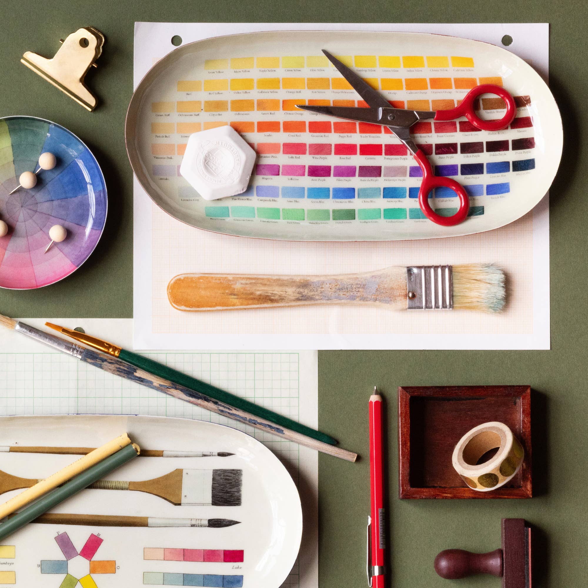 Oval Enamel Tray | Nomenclature of Colors