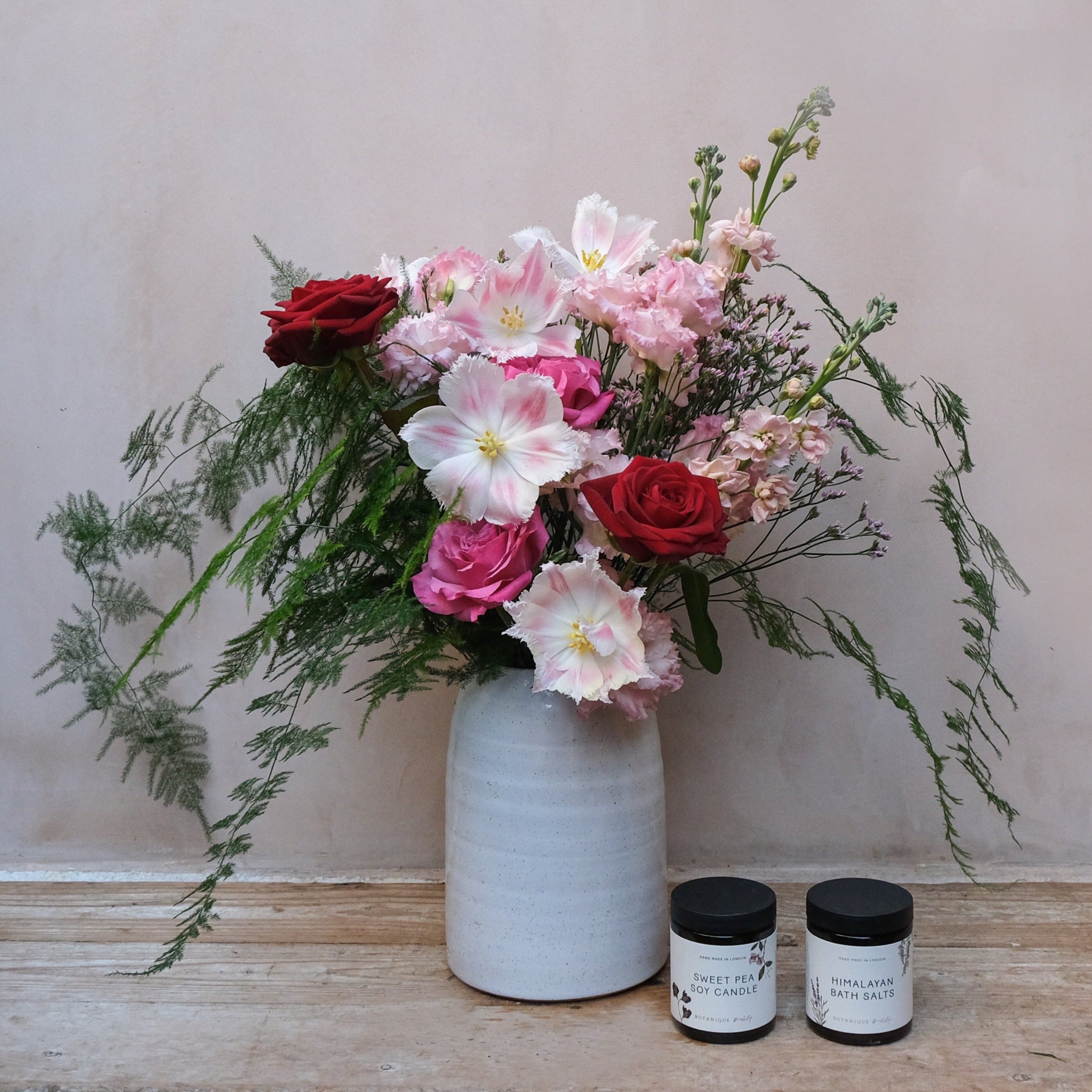 Love Hearts Bouquet : Valentines pre-order