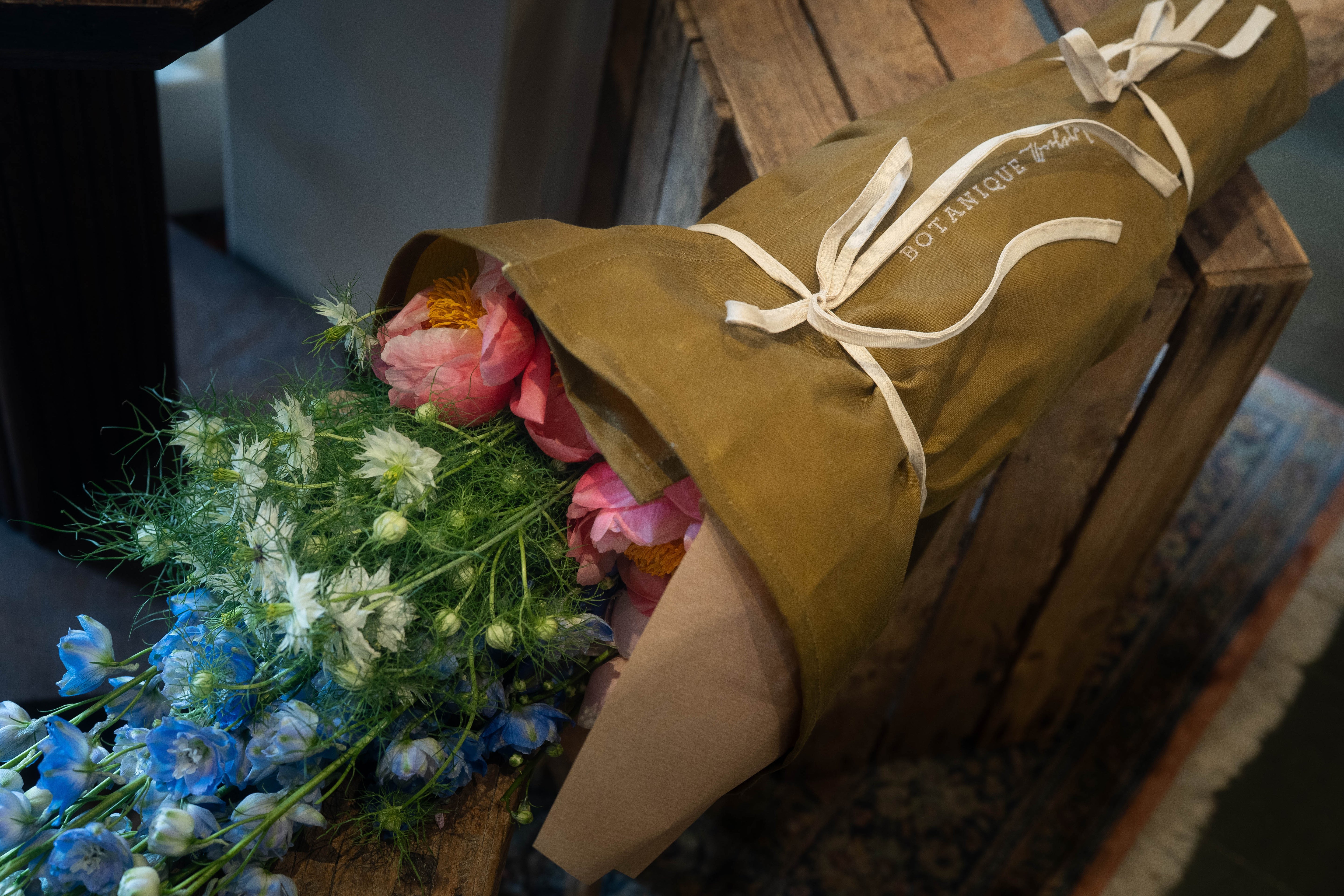 Flower tote bag