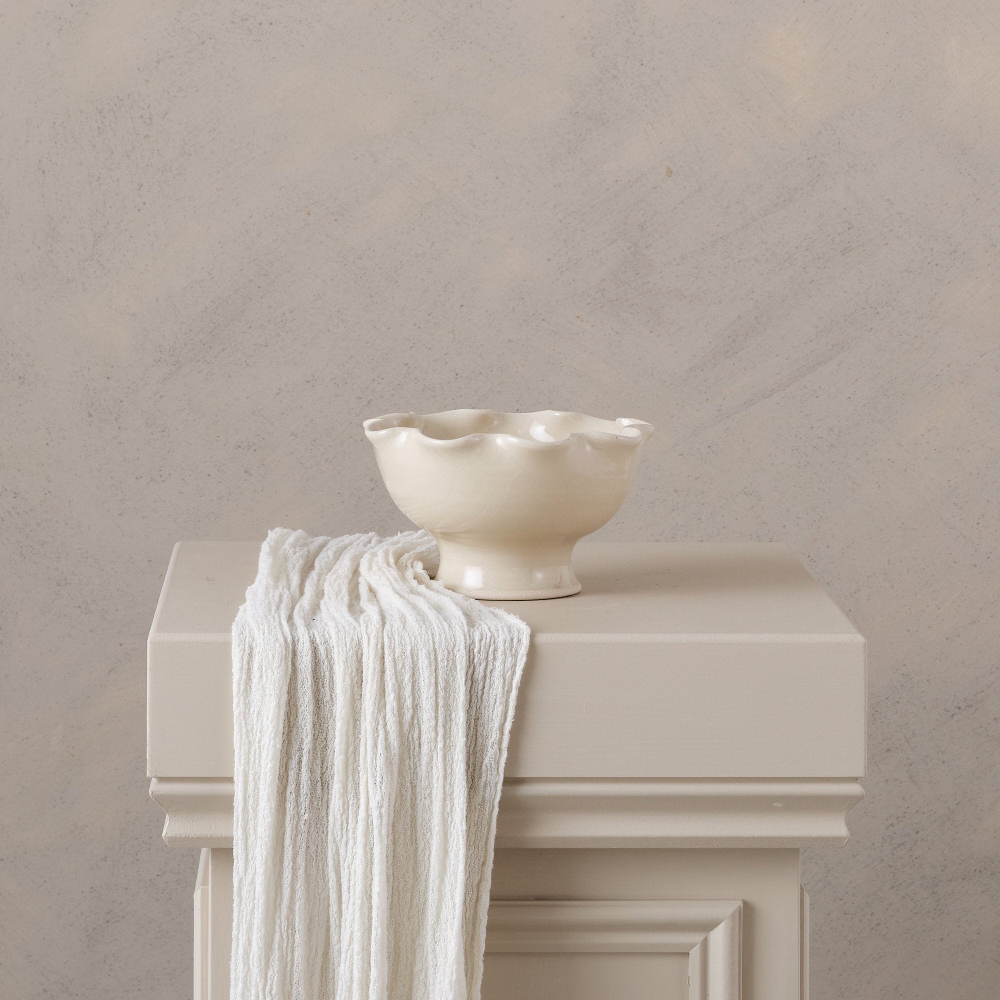 Stoneware Frilly Footed Bowl | 2 Sizes Available