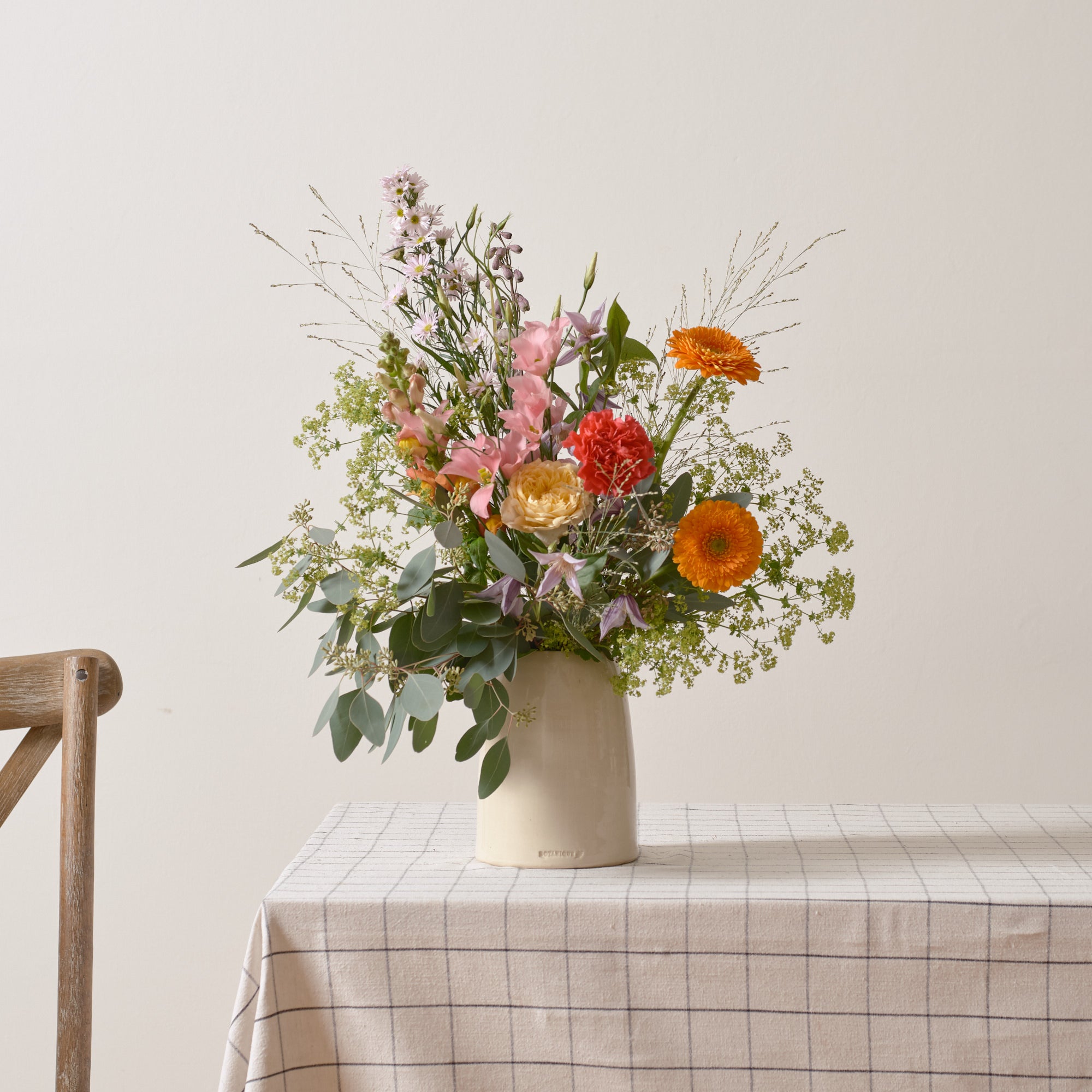 Florists Pick Colourful Bouquet