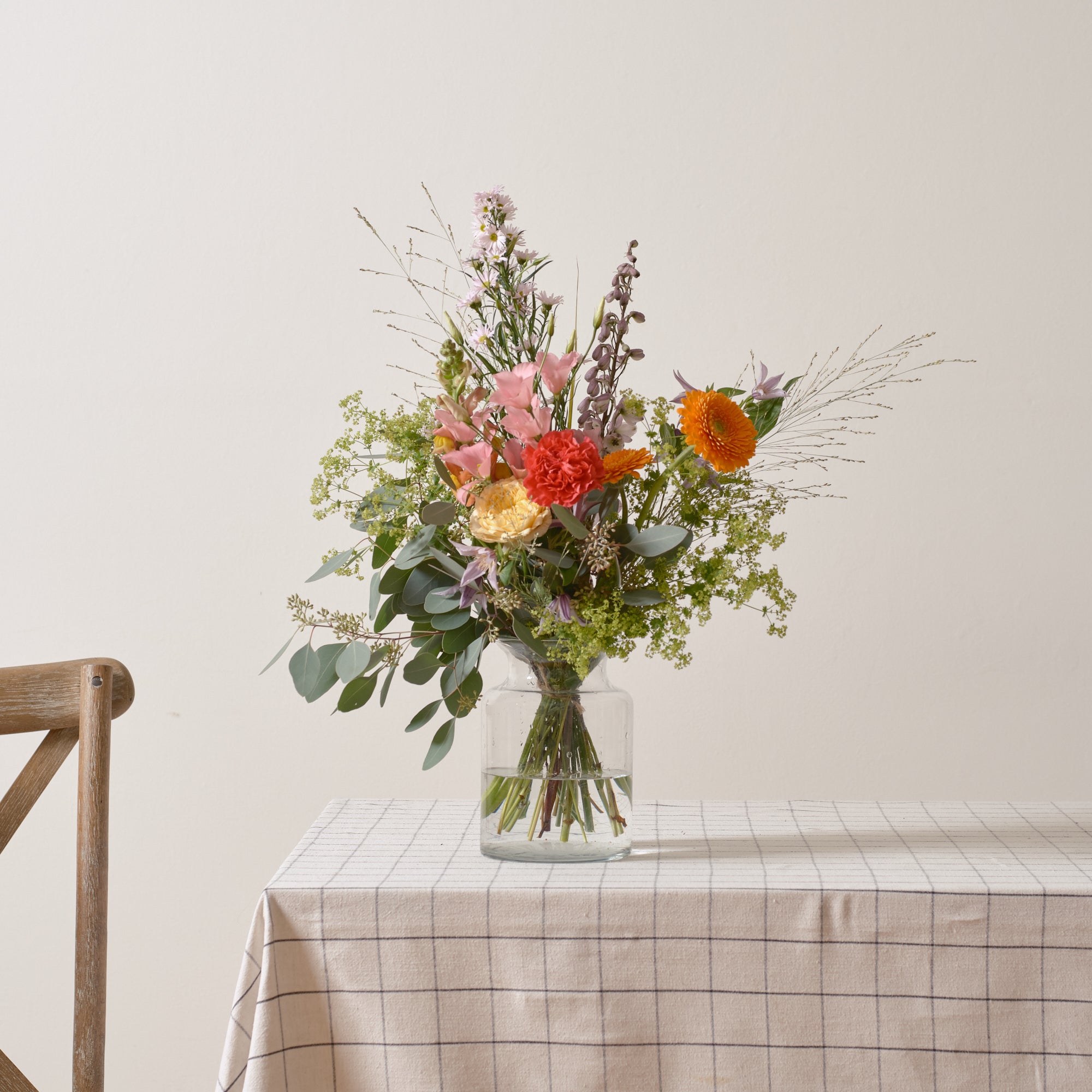 Florists Pick Colourful Bouquet