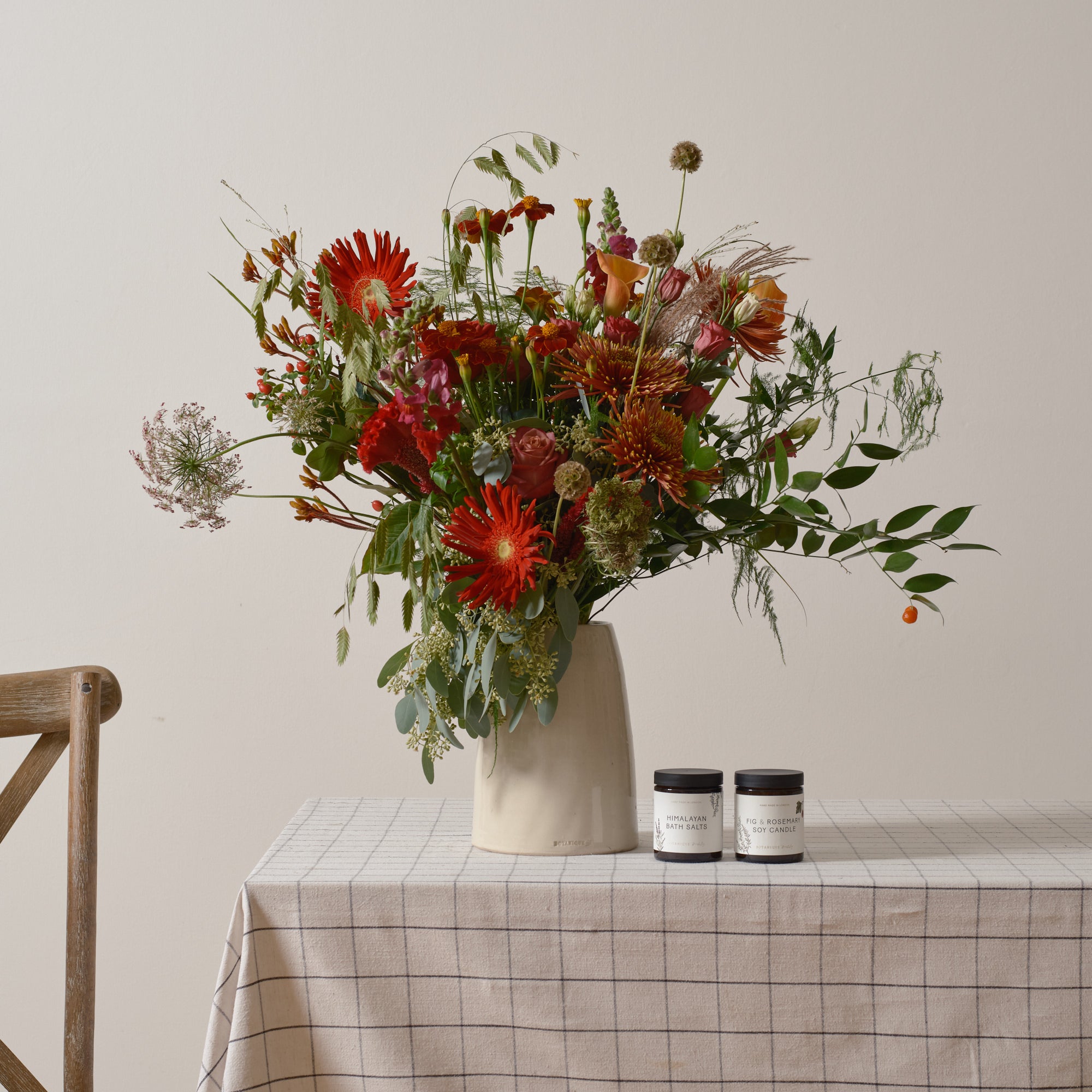 Florists Pick Reds and Rusts Bouquet