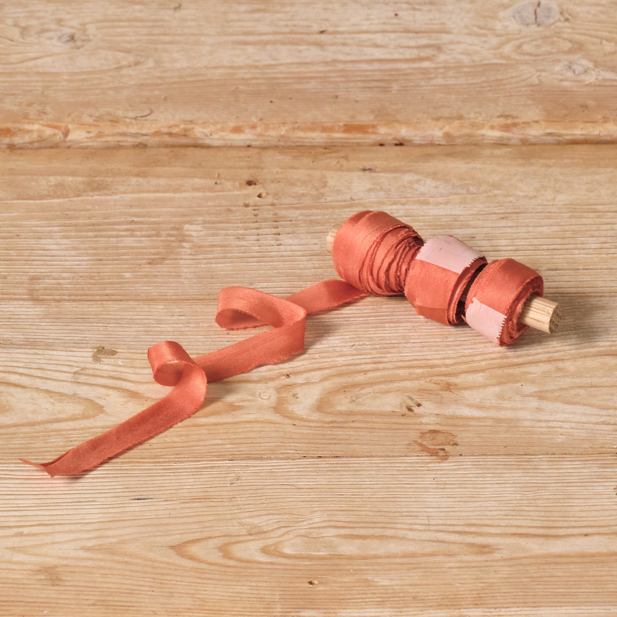 Dusty Nudes Buttonhole / Corsage