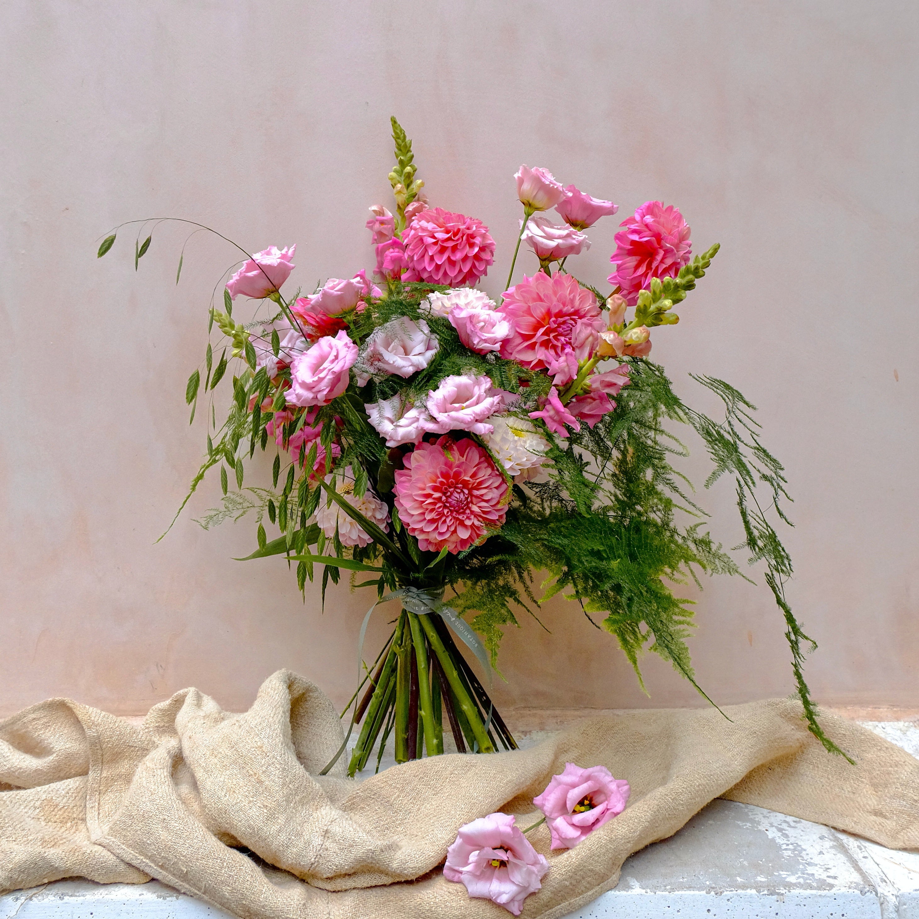 pink dahlias bouquet