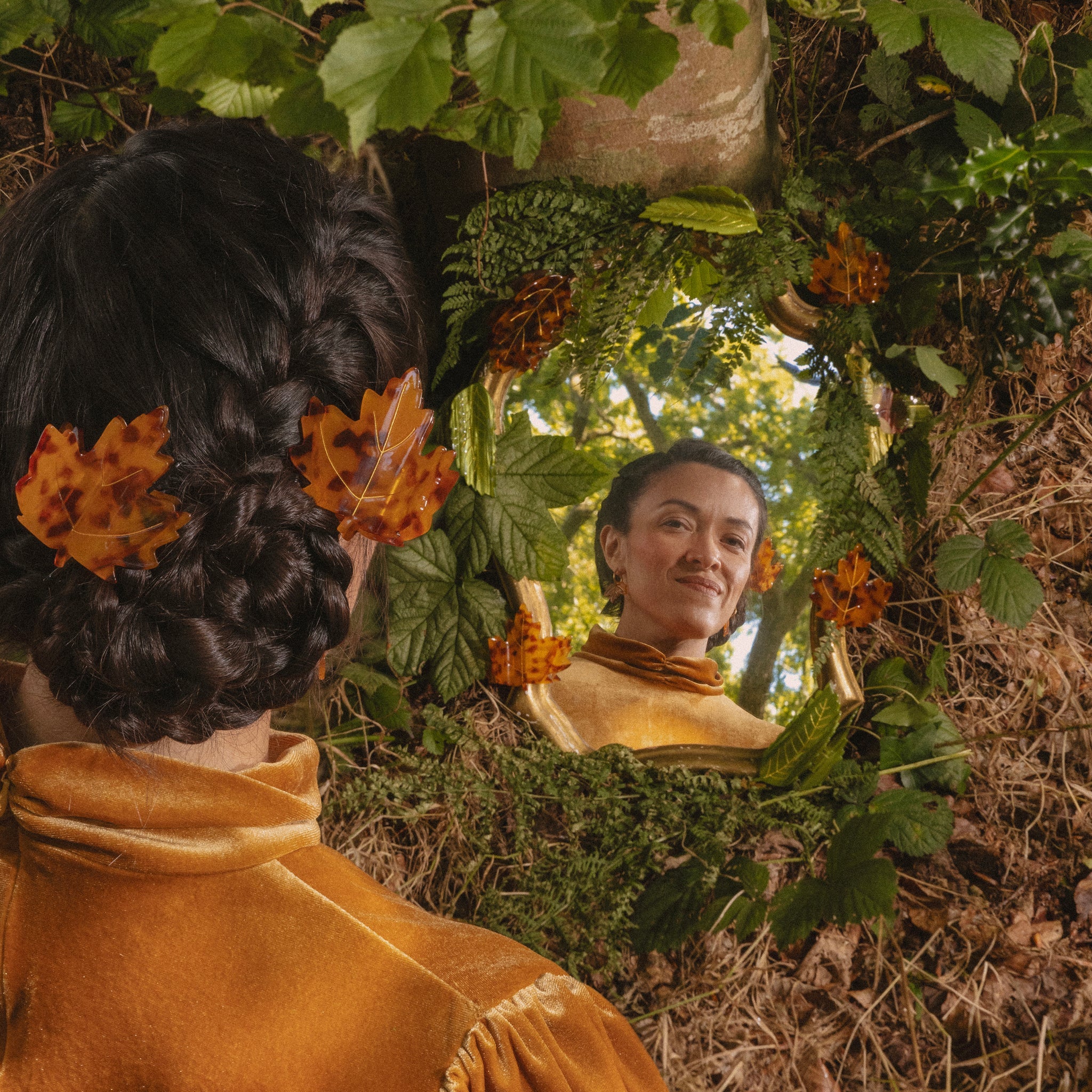 Maple Leaf Hair Claw