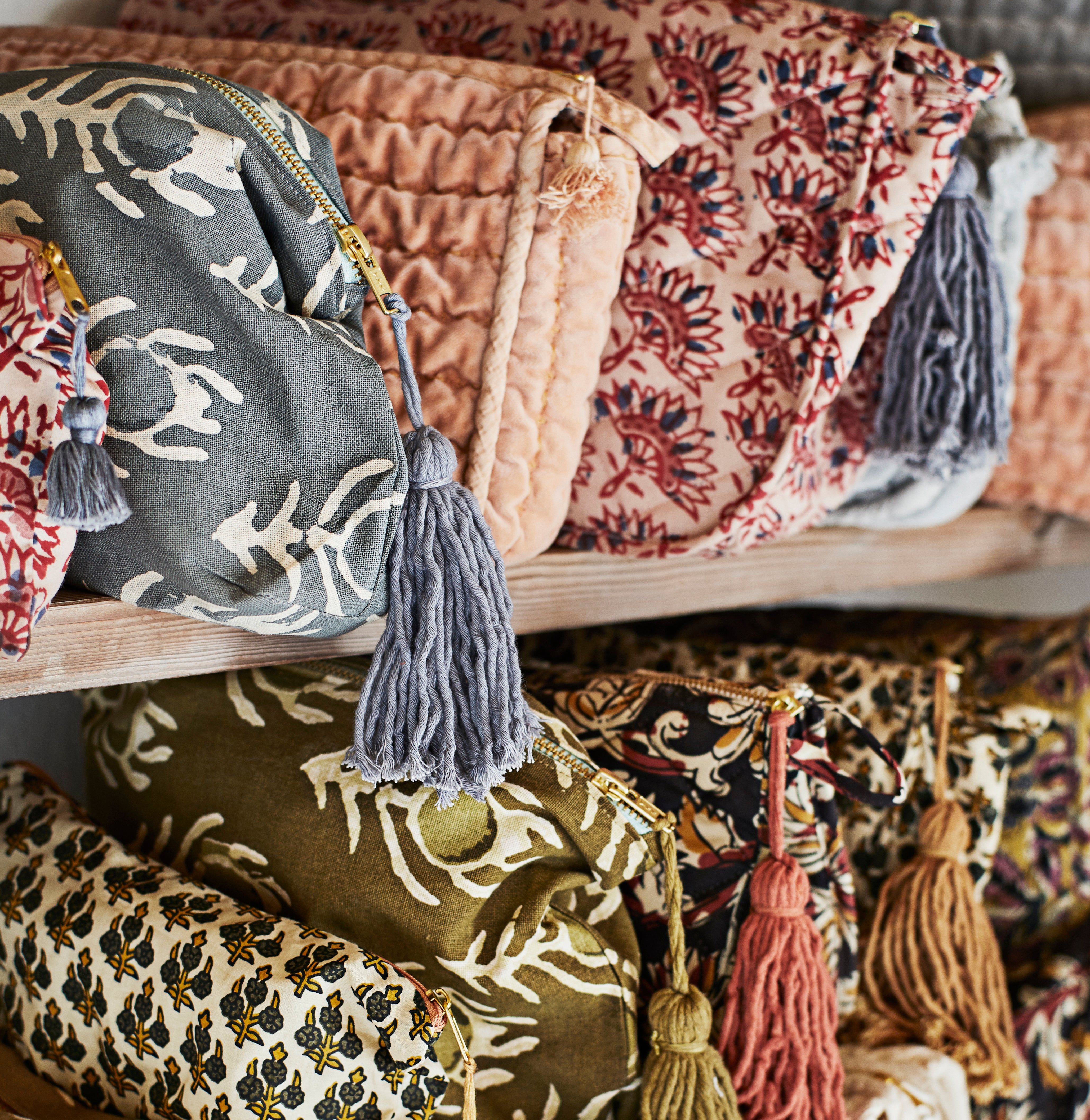 Printed Washbag with Tassel