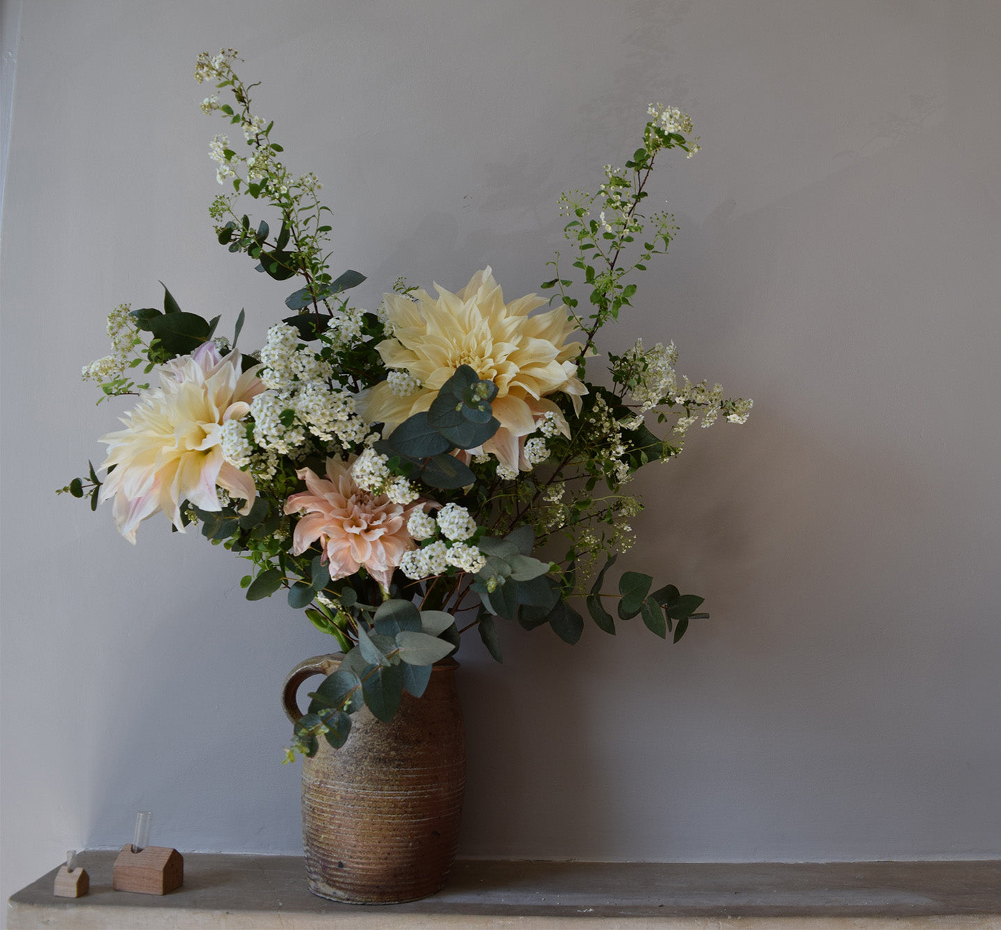 Weekly Flowers Subscription delivery Zone 2: 1x small, 1x medium bouquet