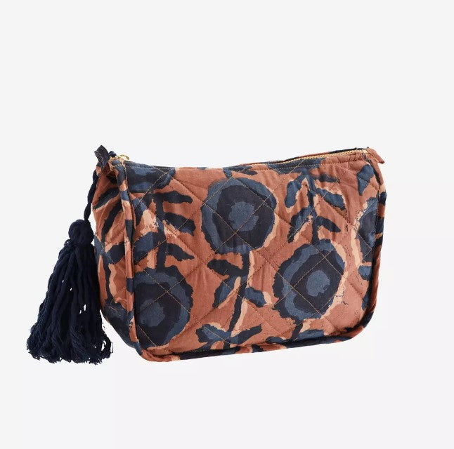 Washbag with Tassel in Bold Print