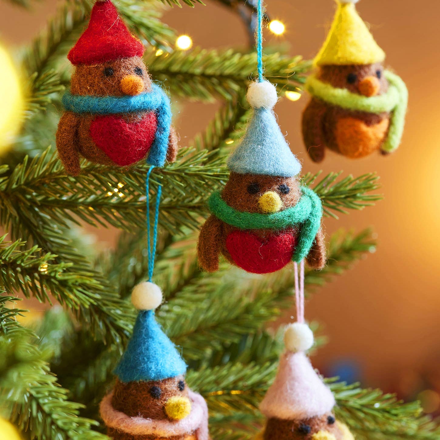 Set of 5 Hanging Felt Robin Decorations