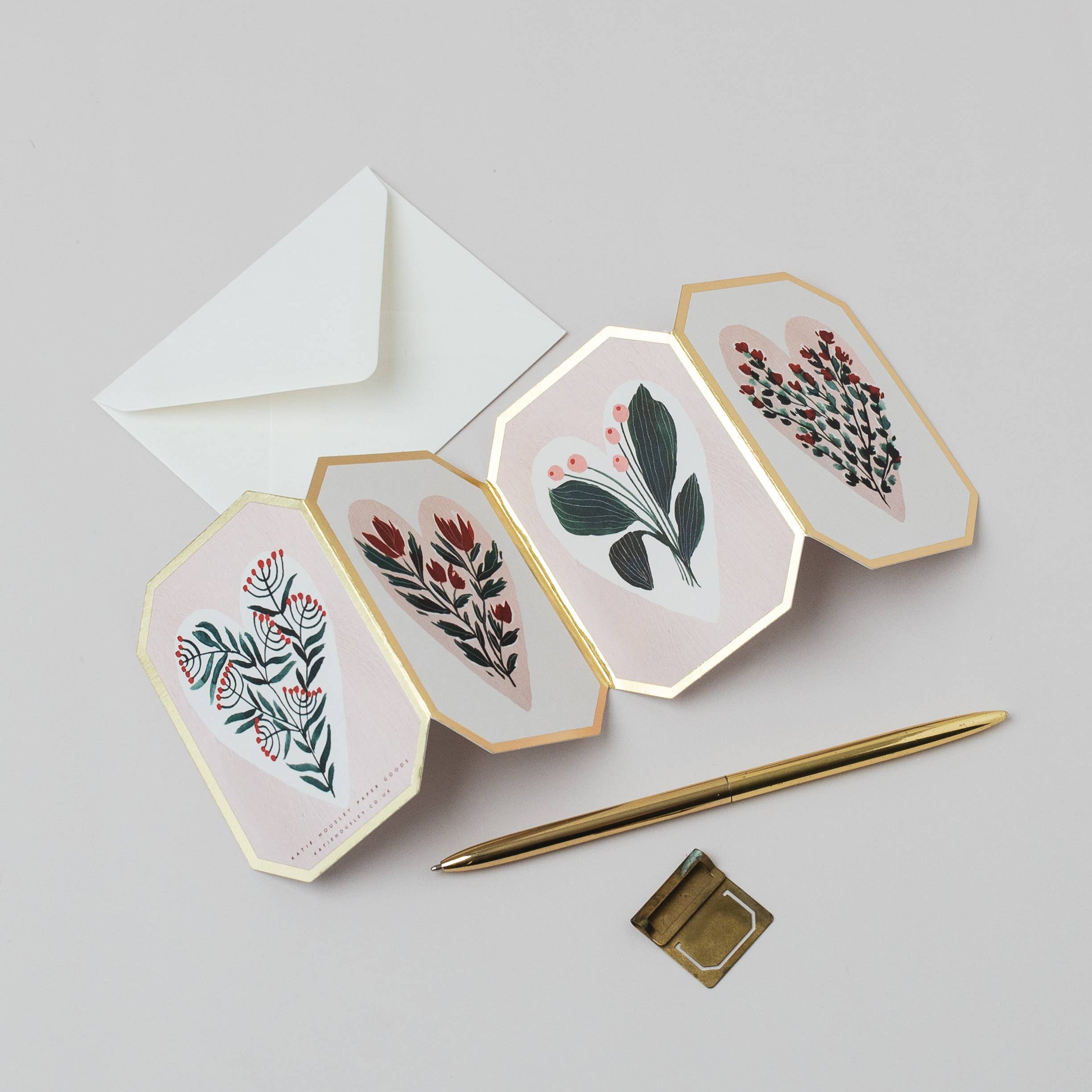 CONCERTINA HEART FLORAL DIE CUT LOVE MINI VALENTINES CARD 