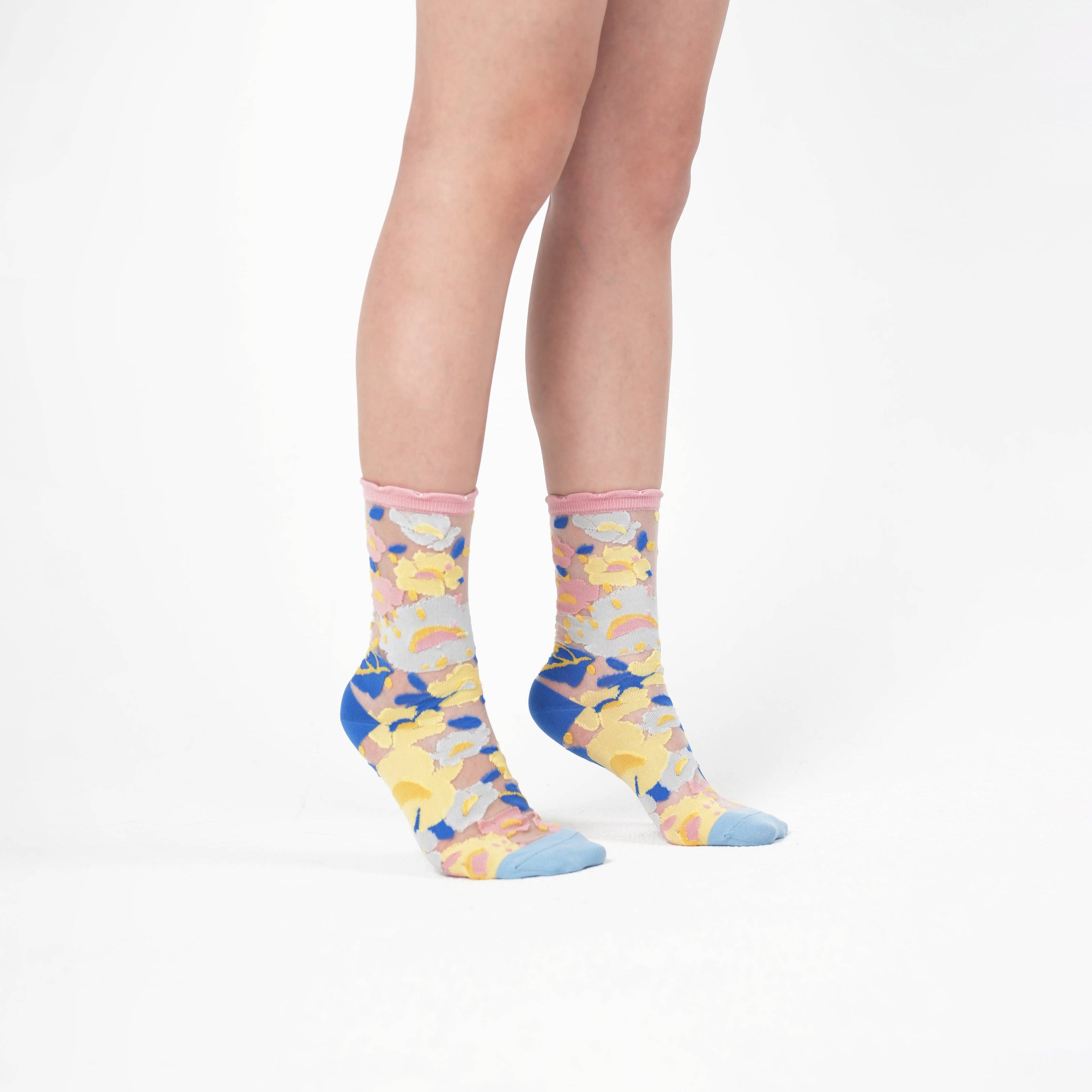 Flower Garden Sheer Socks | Spring Pink
