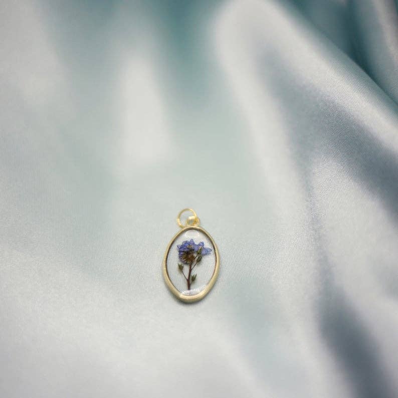 Forget Me Not Framed Pressed Flower Resin Necklace