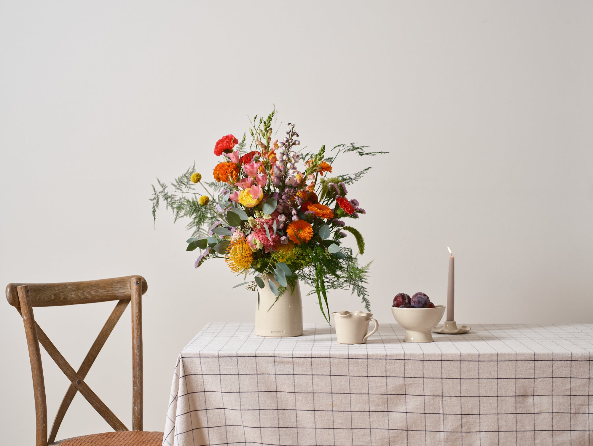 Florists Pick Colourful Bouquet