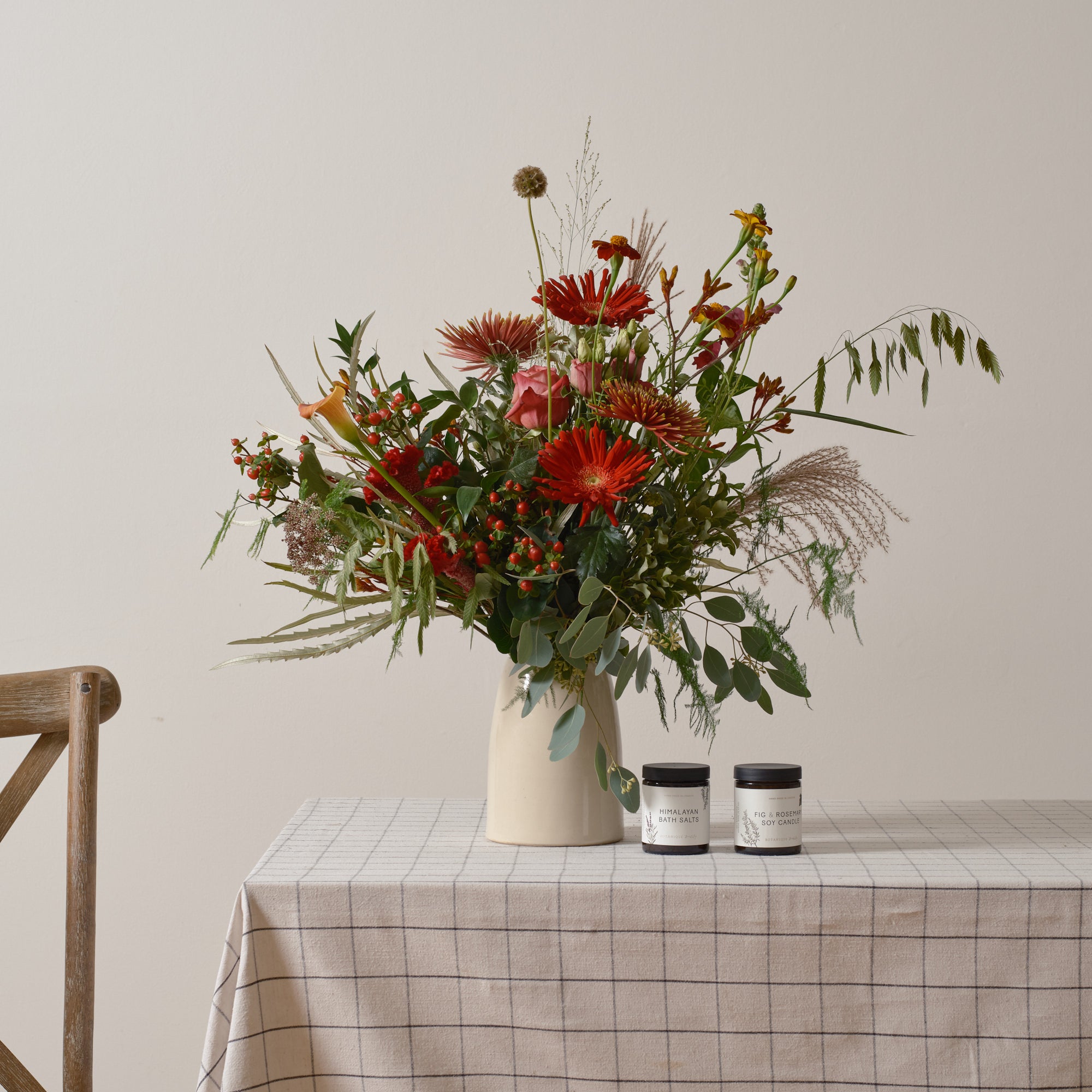 Florists Pick Reds and Rusts Bouquet
