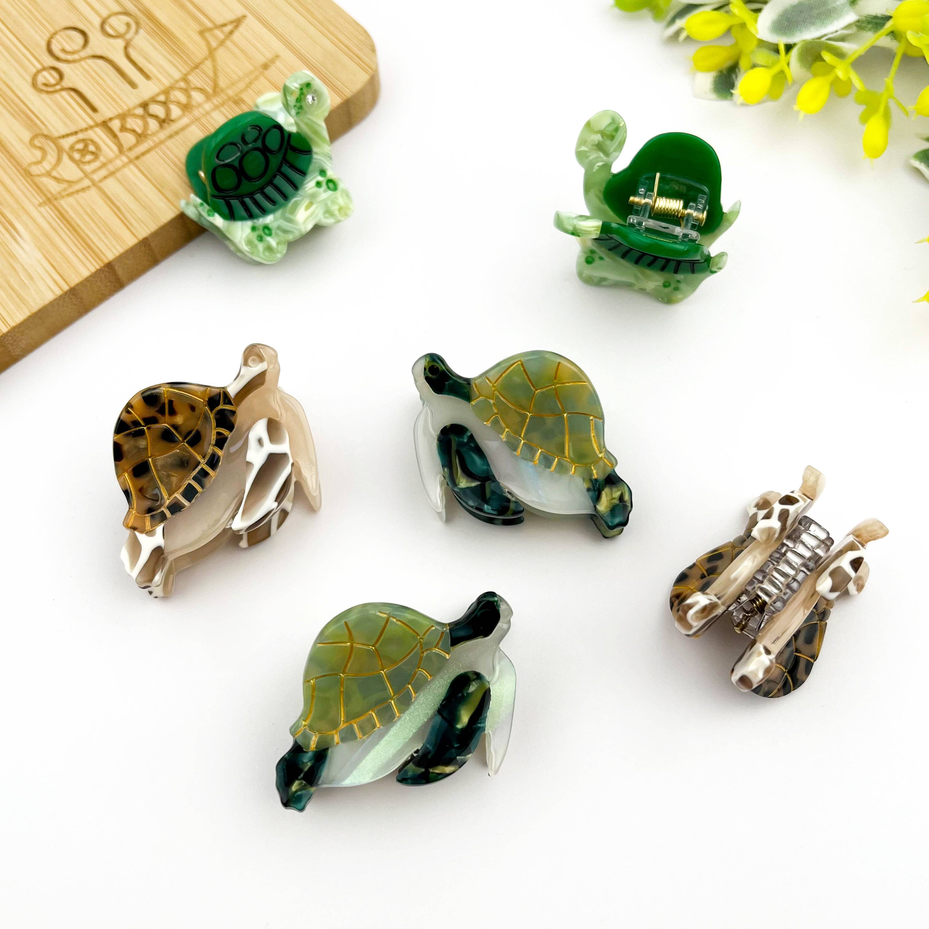 Mini Turtle Hair Claw | 2 colours Available