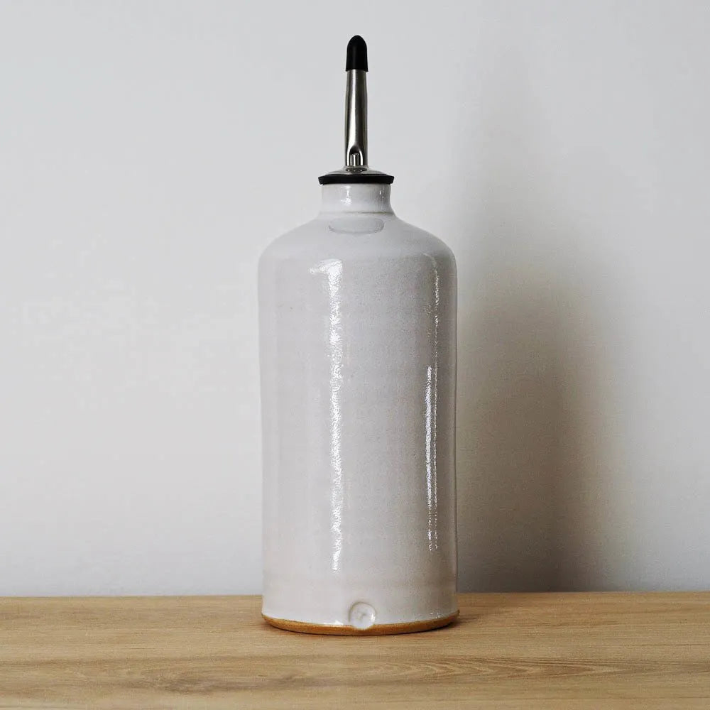 Oil Bottle with Pourer | 2 Colours Available