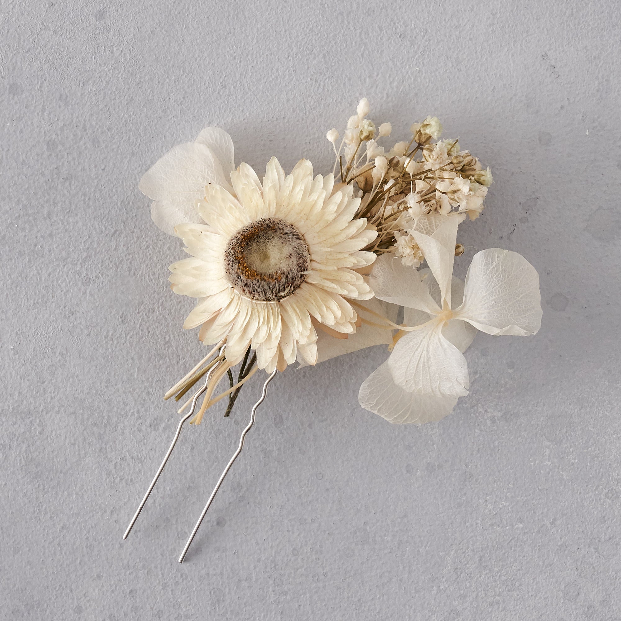 Dried flower hair pin : white
