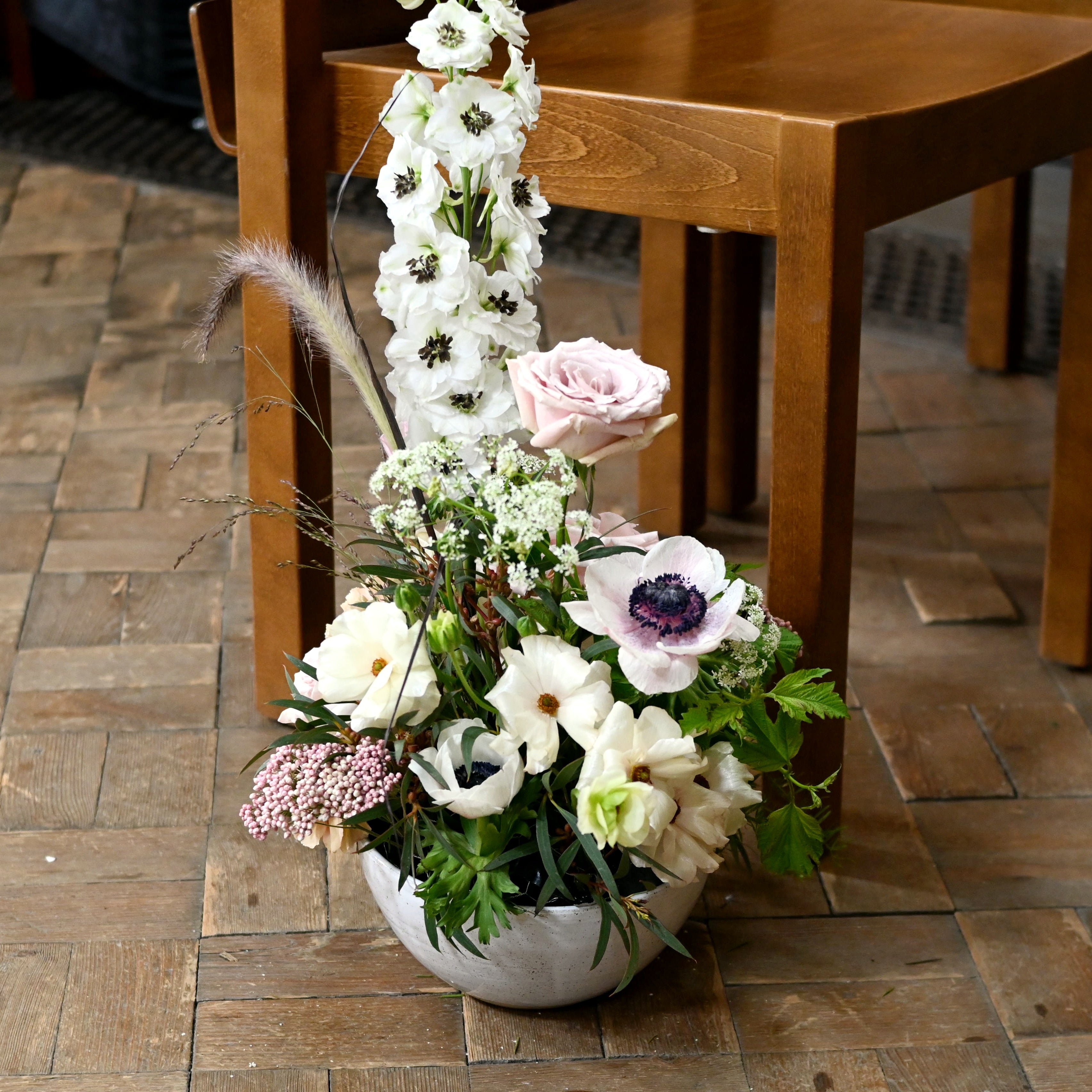 english country style wedding flower decorations bowl arrangement
