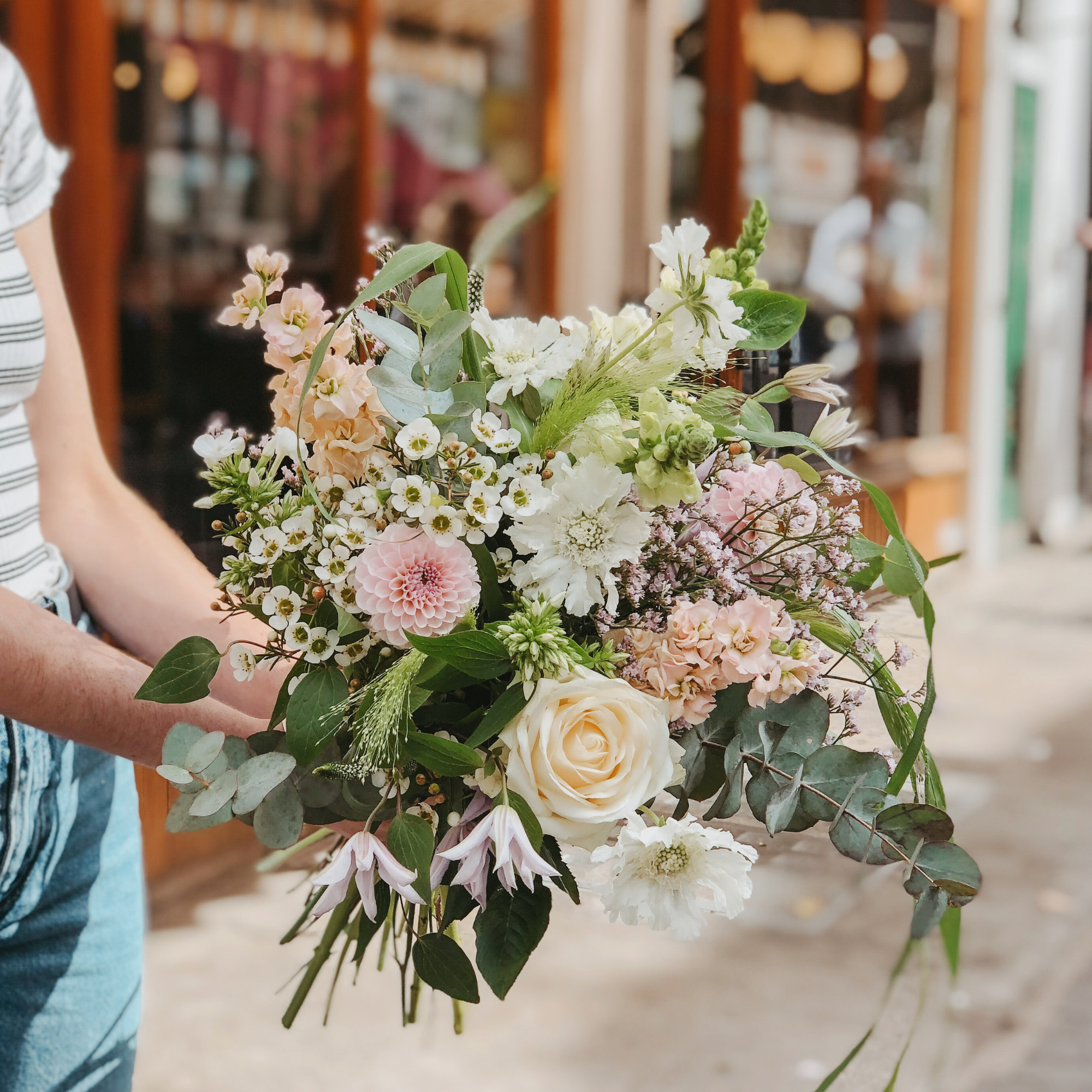 flower bouquet making workshop and class in London